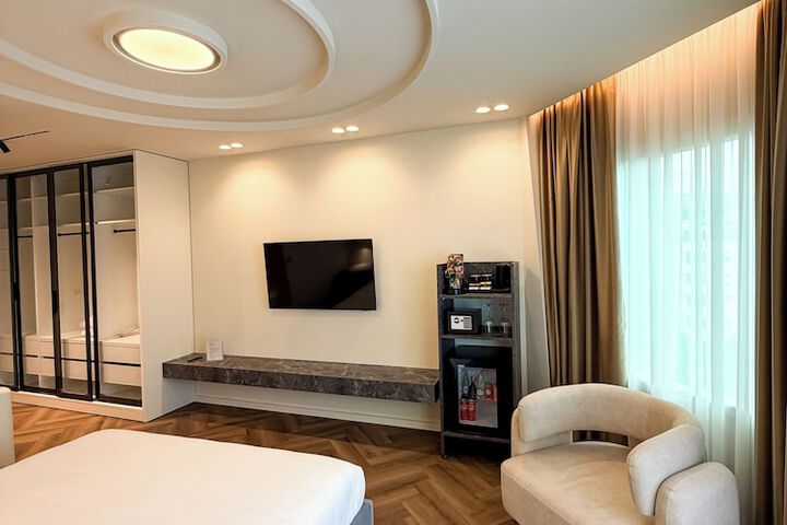 Room 22 of 104