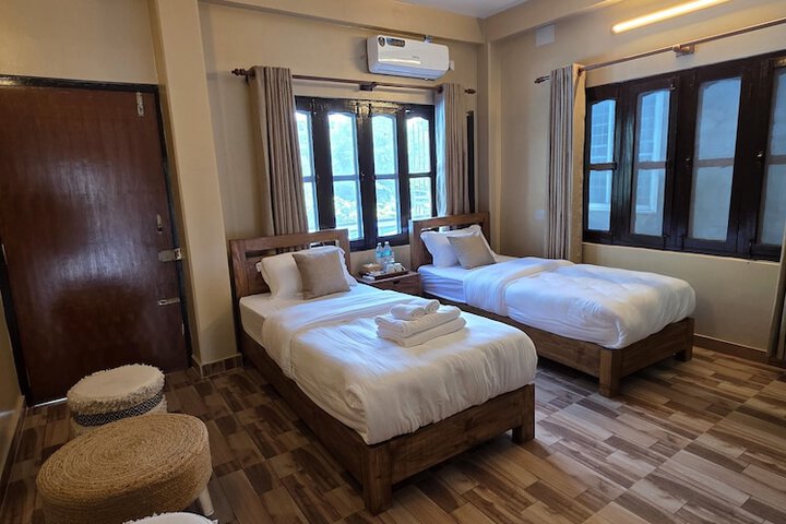Room 9 of 26