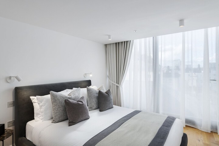 Room 21 of 107