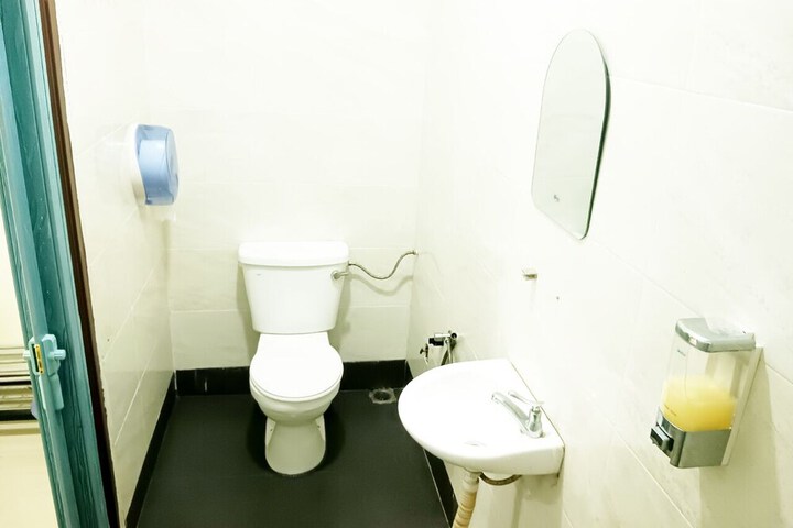 Room 28 of 45