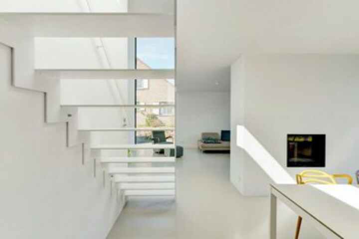 Room 5 of 11