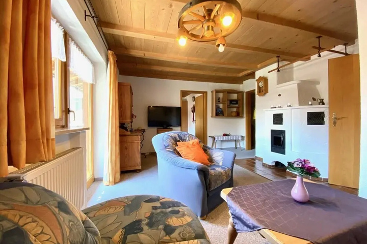 Room 2 of 15