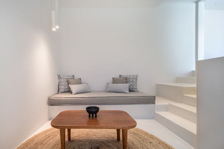 Room 15 of 154
