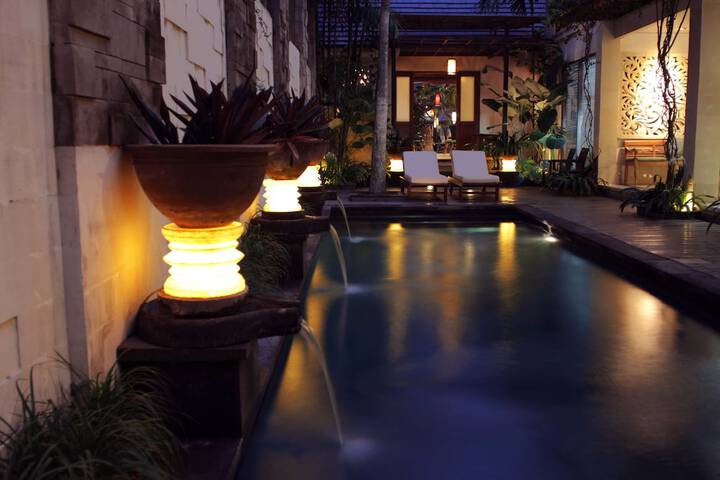 Hotel with Pool