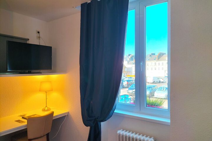 Room 22 of 116