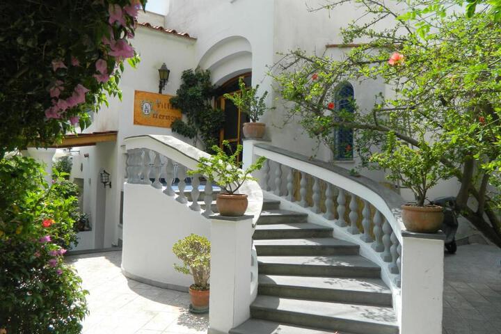 Photo of Hotel Villa Hermosa