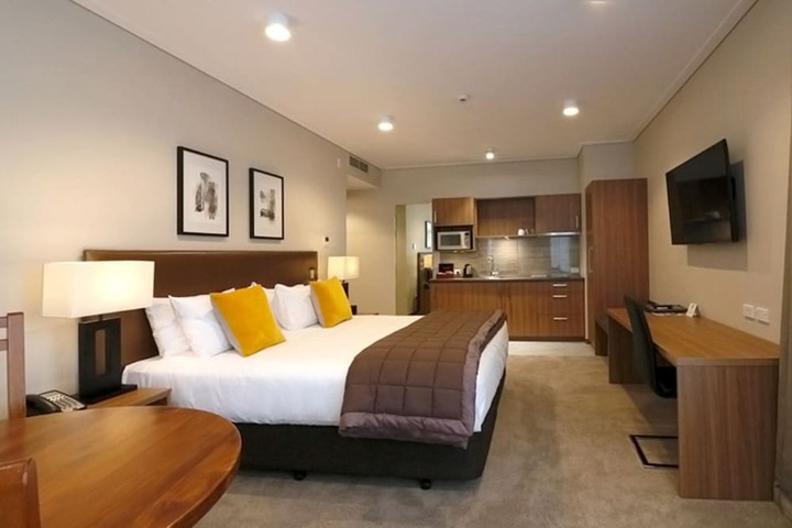 Room 25 of 81
