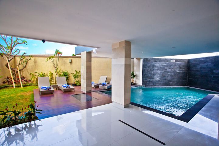 Pools & Facilities