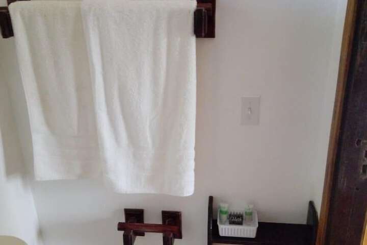 Room 16 of 48