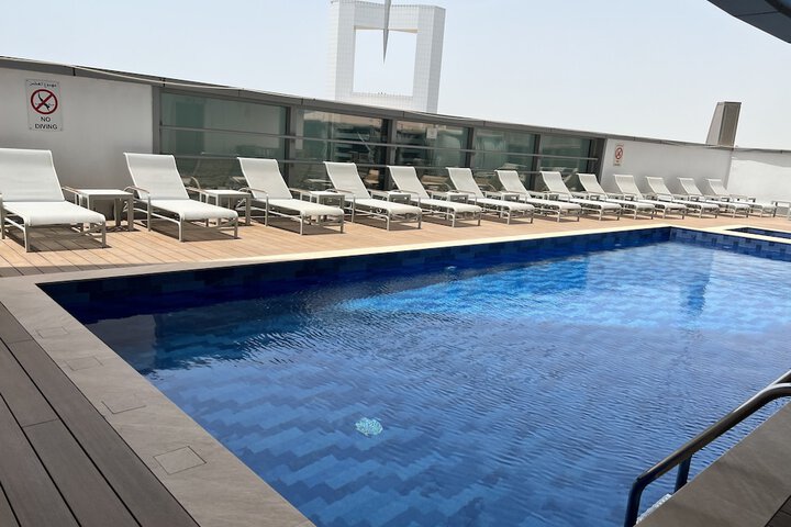 Pool 60 of 99