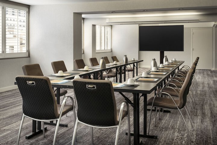 Meeting facility