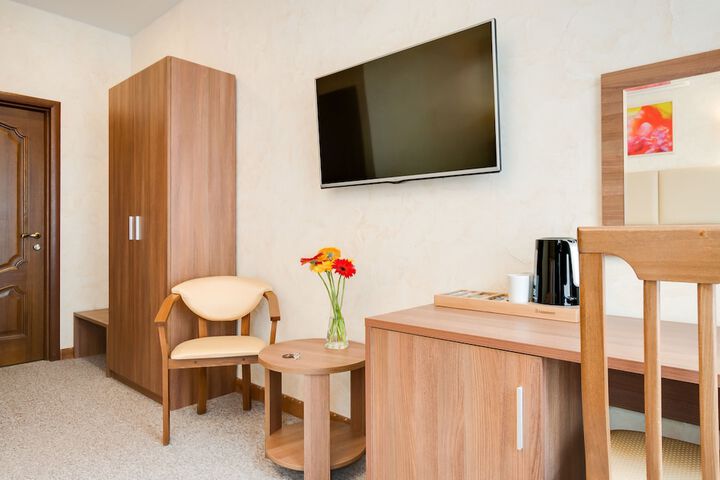 Room 28 of 126