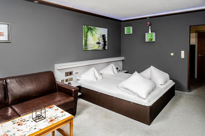 Room 12 of 56