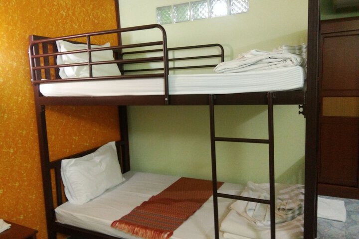 Room 16 of 66