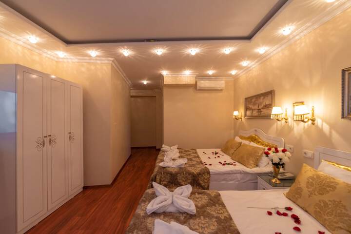 Room 30 of 65