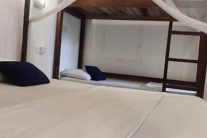 Room 5 of 31