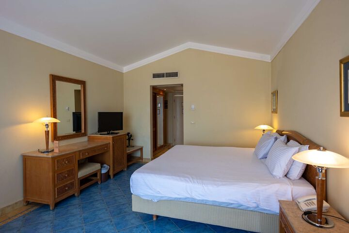 Room 29 of 125