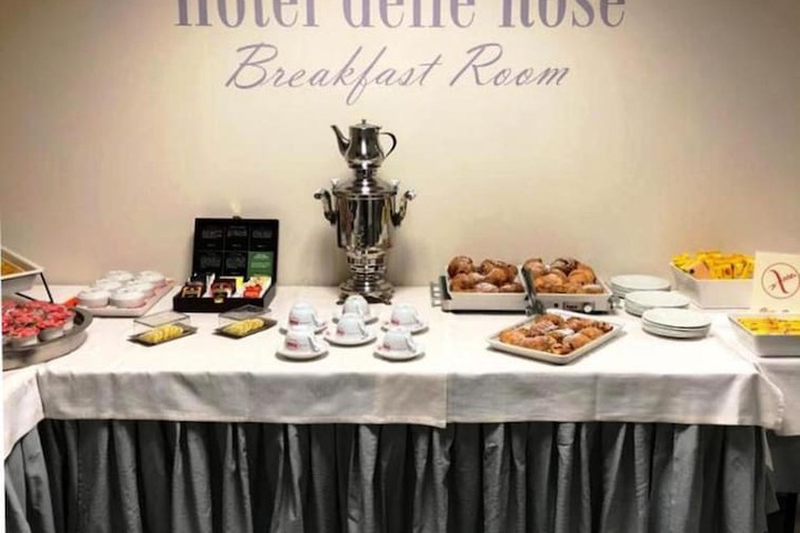 Breakfast/Coffee Service 34 of 55