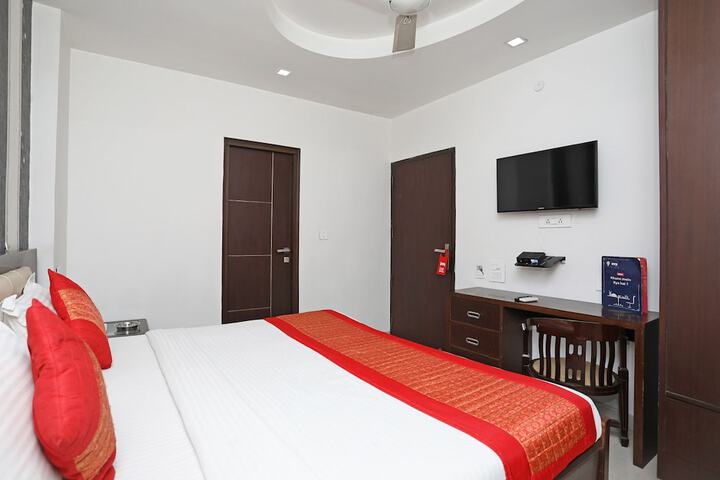 Room 5 of 15