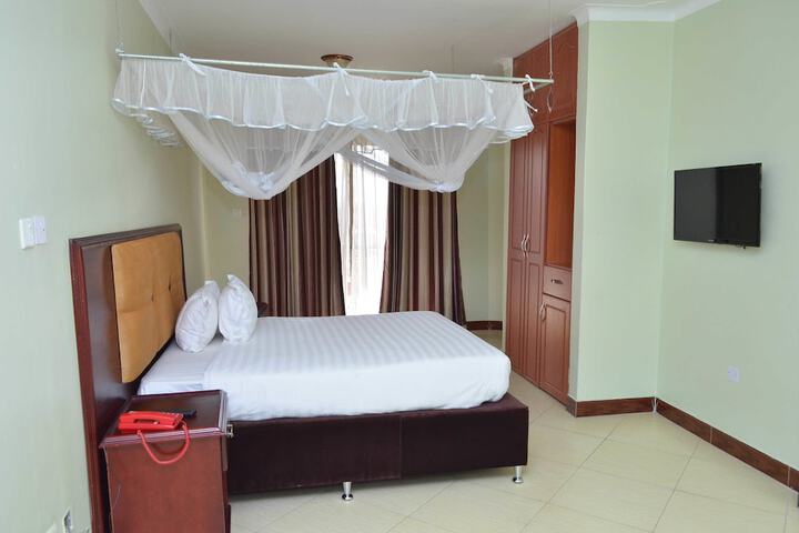 Room 5 of 55