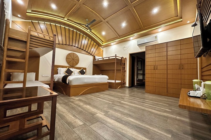 Room 10 of 71
