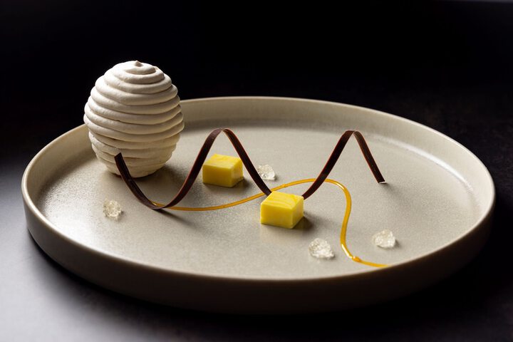 Dining 106 of 163
