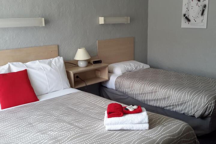 Room 12 of 38