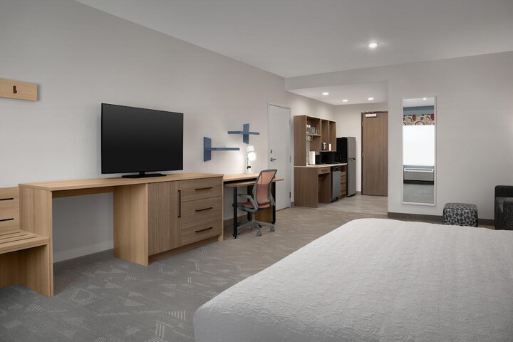 Room 8 of 44
