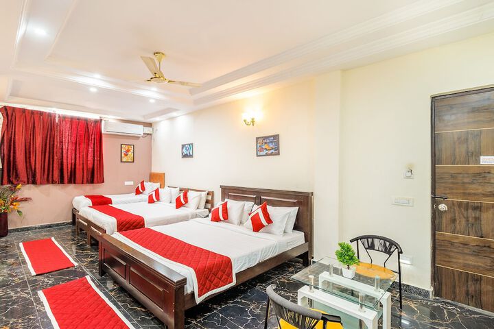 Room 20 of 33