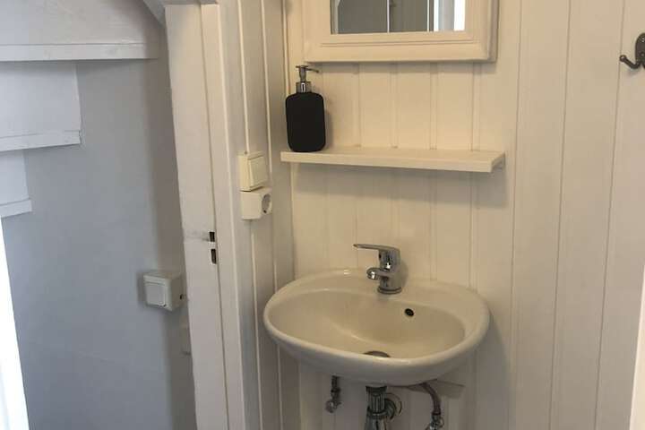 Room 35 of 56