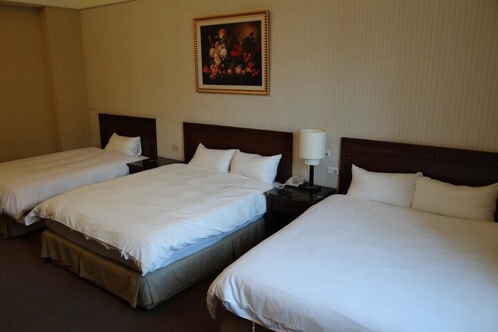 Room 30 of 37