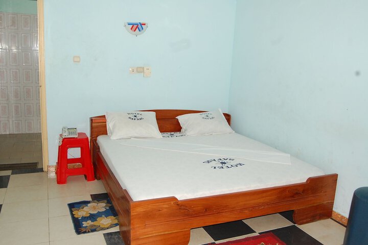 Room 3 of 7