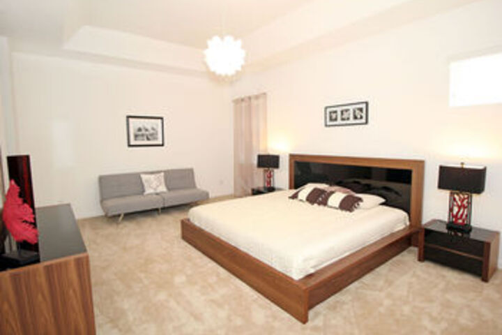 Room 156 of 687