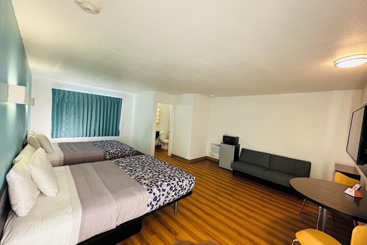 Room 7 of 25