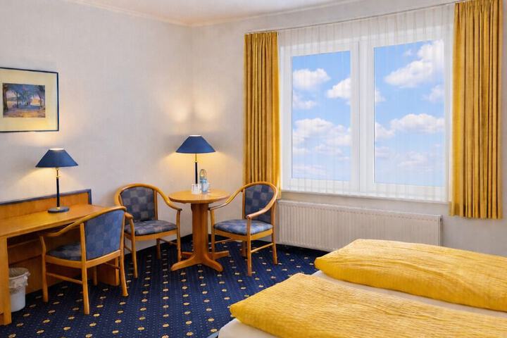 Room 8 of 29