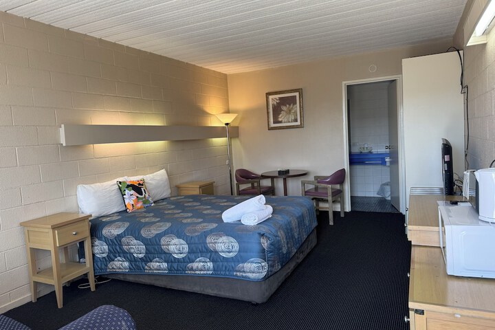 Room 26 of 42