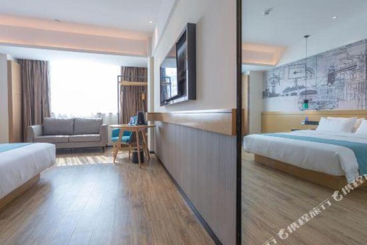 Yeste Hotel