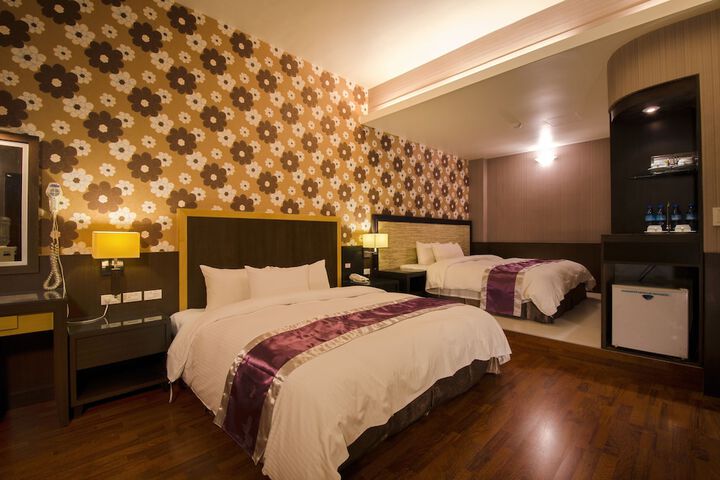 Room 3 of 31