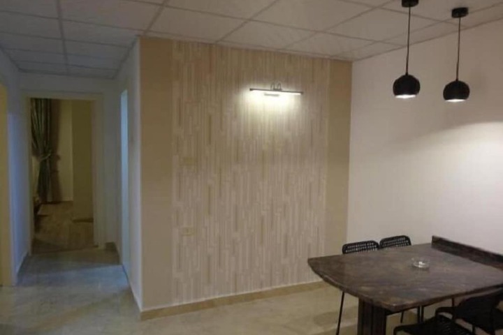 Room 16 of 44