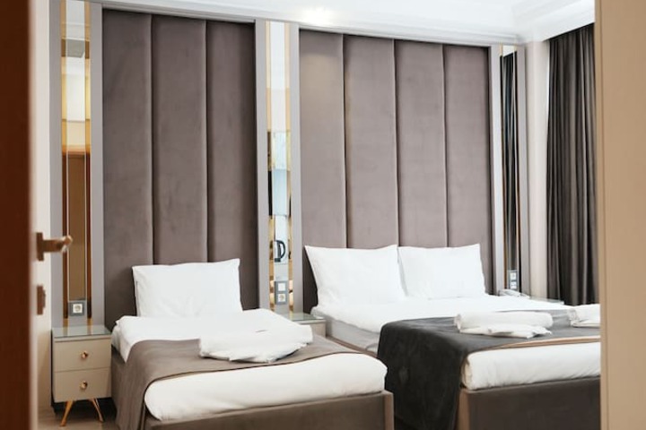 Room 15 of 65