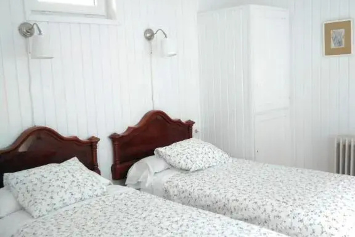 guest_rooms