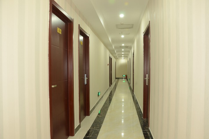 Hotel Interior 4 of 15