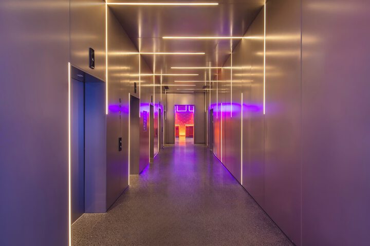 Ballroom/Hall 90 of 96