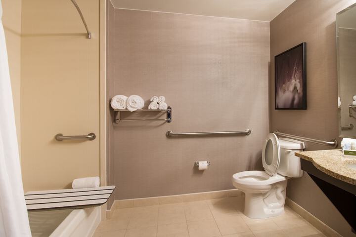 Room 43 of 79