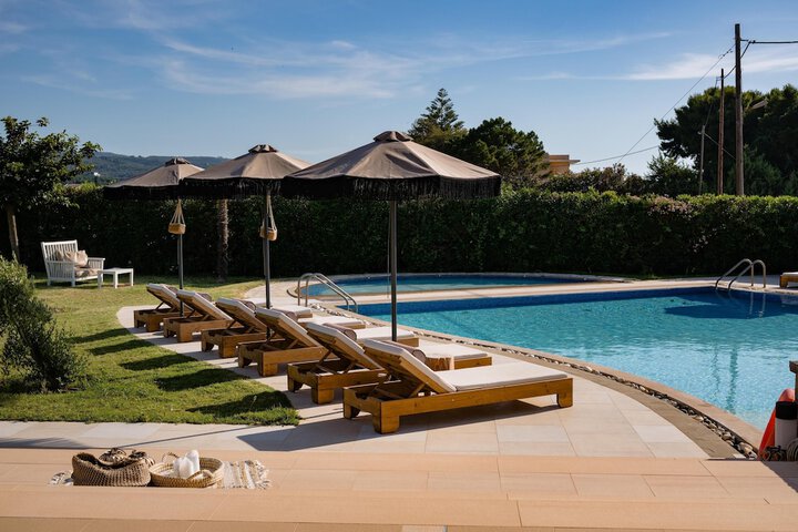 Pool 35 of 70