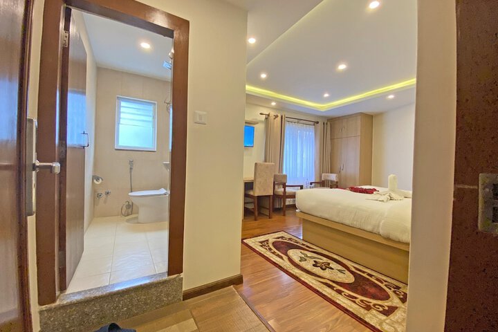 Room 104 of 129