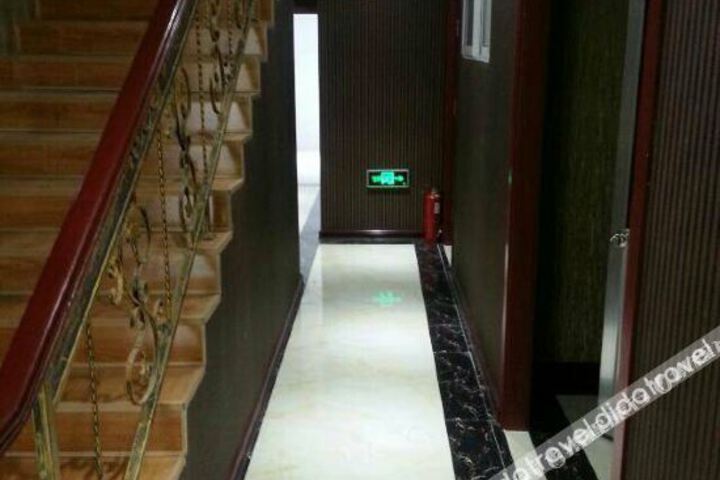 Hotel Interior 10 of 28
