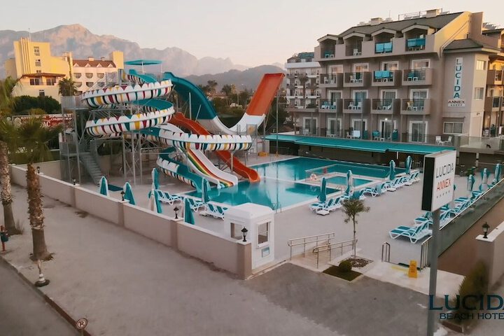 Pool 20 of 36