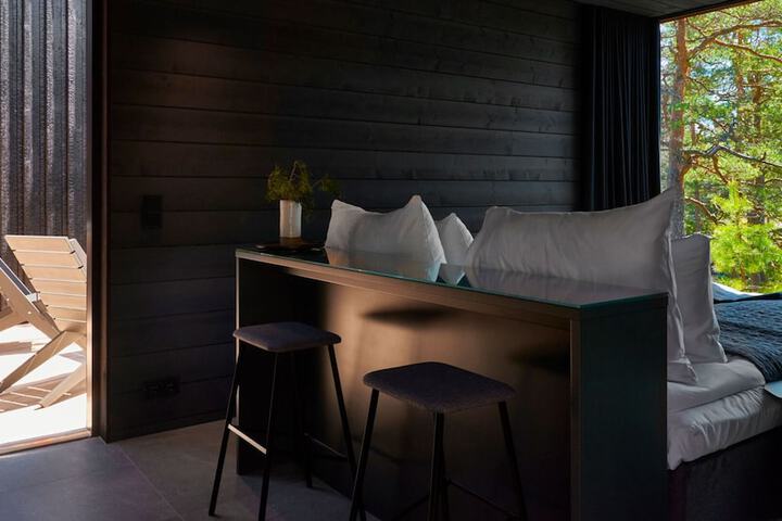 Room 11 of 23
