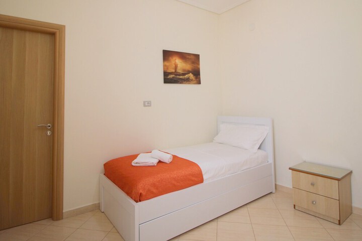 Room 20 of 58